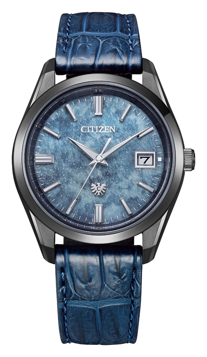 ザ‧シチズン 30周年記念限定モデル 高精度年差±5秒 エコ･ドライブ(AQ4106-26L)。484,000円。世界限定300本