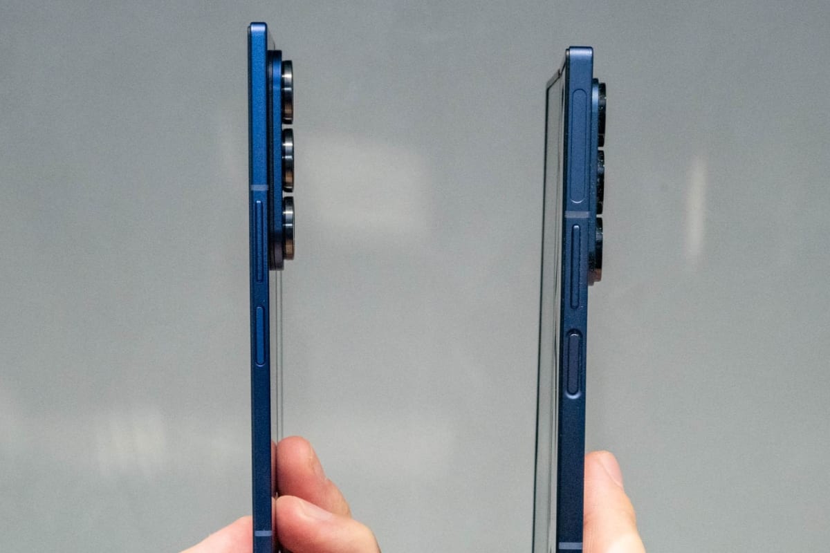 開いた状態で4.2mm。左からGalaxy Z Fold7、Galaxy Z Fold6