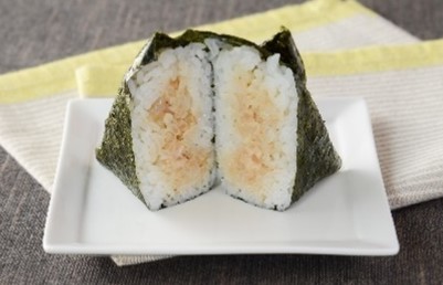 手巻おにぎり シーチキン マヨネーズ(181円)