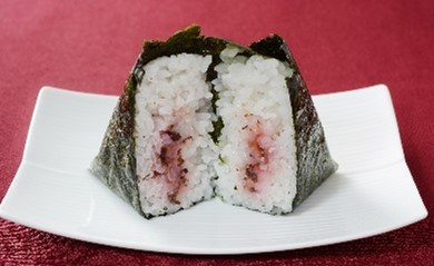 手巻おにぎり 熟成紀州南高梅」(184円)