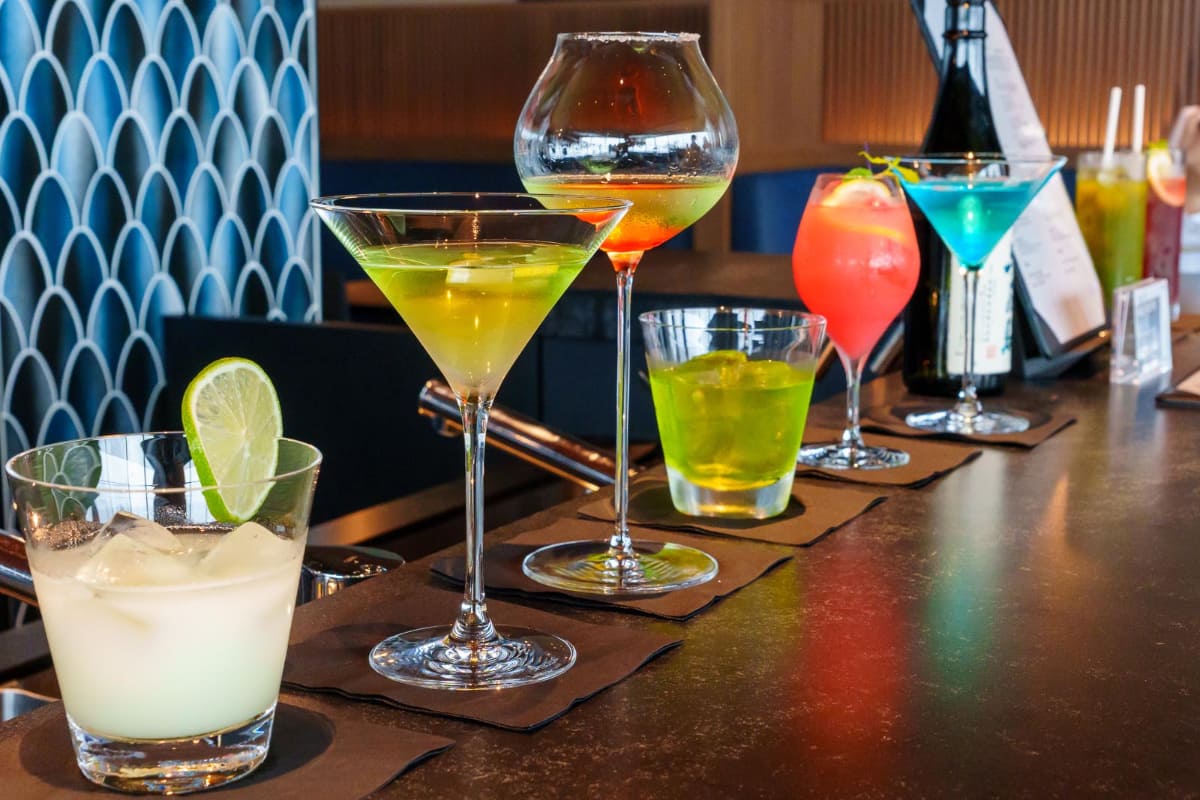 他にも様々なオリジナルカクテルも用意