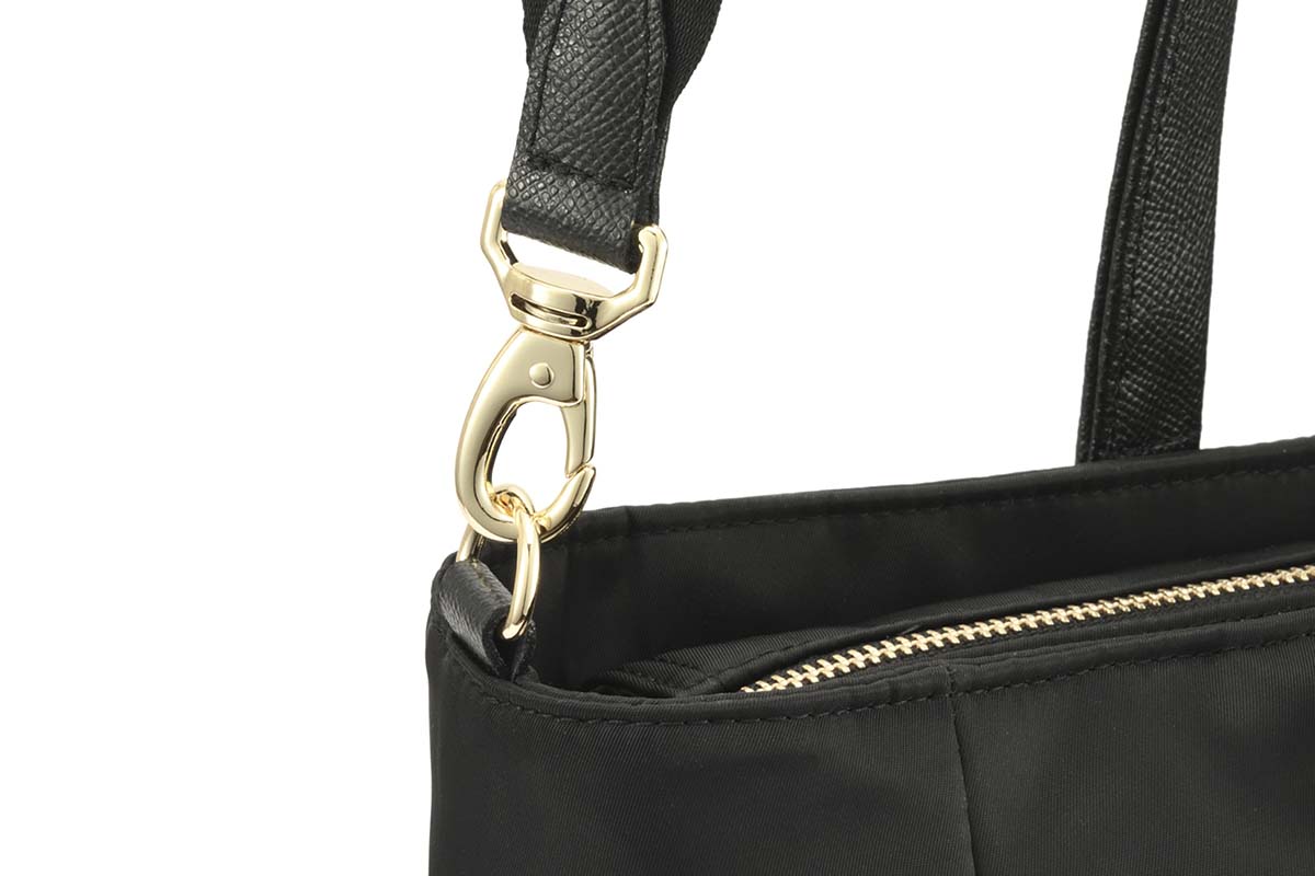 ショルダーベルトが付属