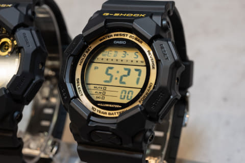 G-SHOCK、10年電池のブラック&ゴールド - Impress Watch