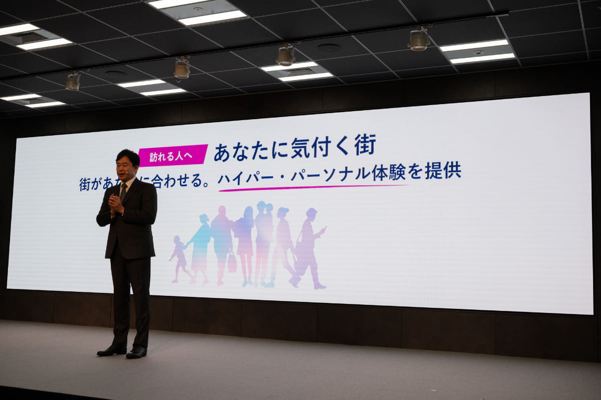 カメラなどを活用、都市OSが来街者を分析・把握