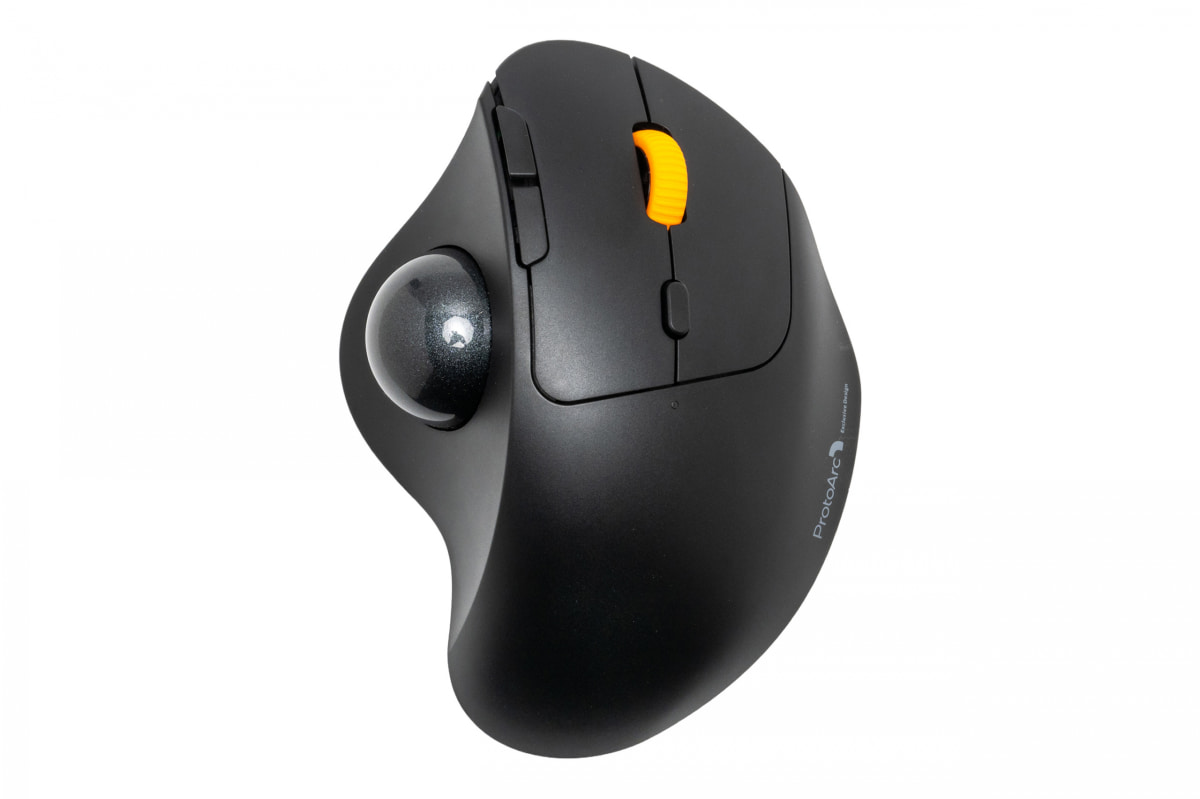 自然な曲線が手のひらにフィットしやすい形状をしている