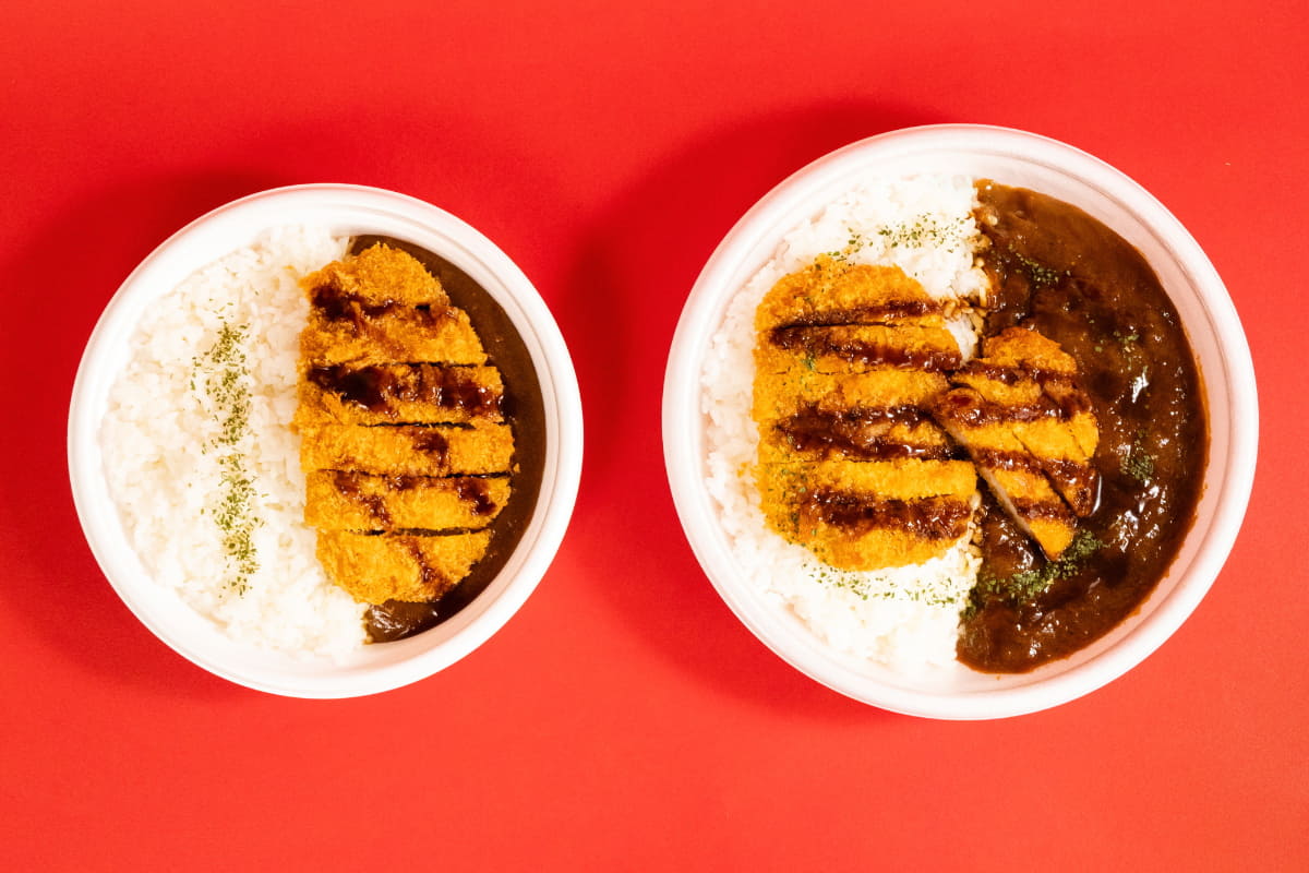 「スパイス香る！ロースかつカレー」599円、8月5日～11日