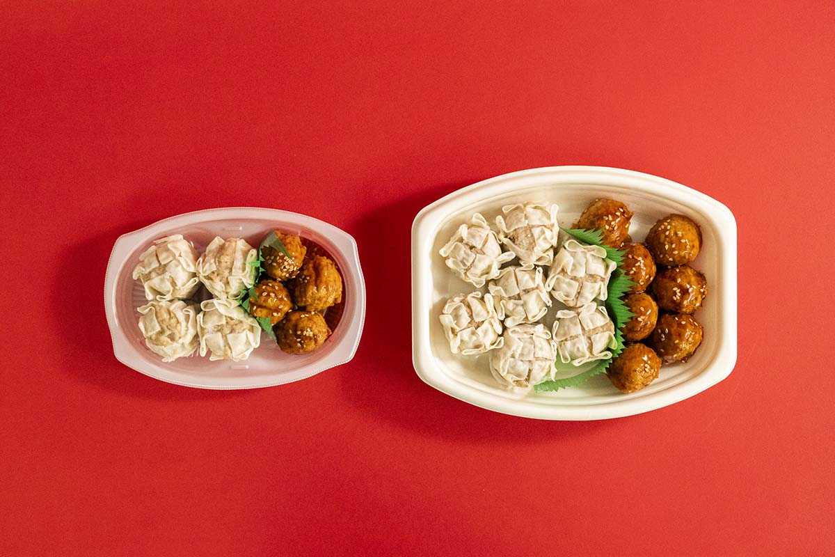 「こだわり肉シュウマイ&肉団子(黒酢入りだれ)」(価格：468円)