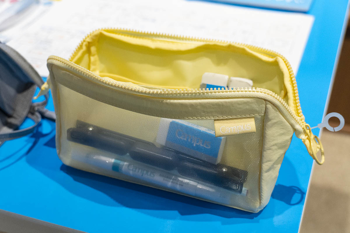 スタメン文具が仕分けできるペンケース