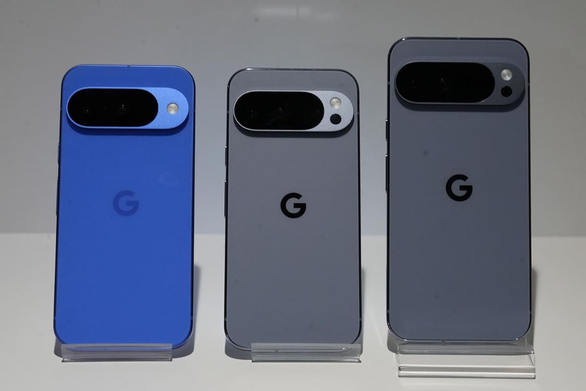 左からPixel 10、Pixel 10 Pro、Pixel 10 Pro XL