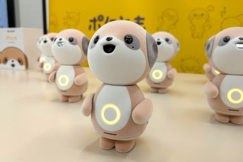 シャープからポケットに入るともだち ロボ+AI「ポケとも