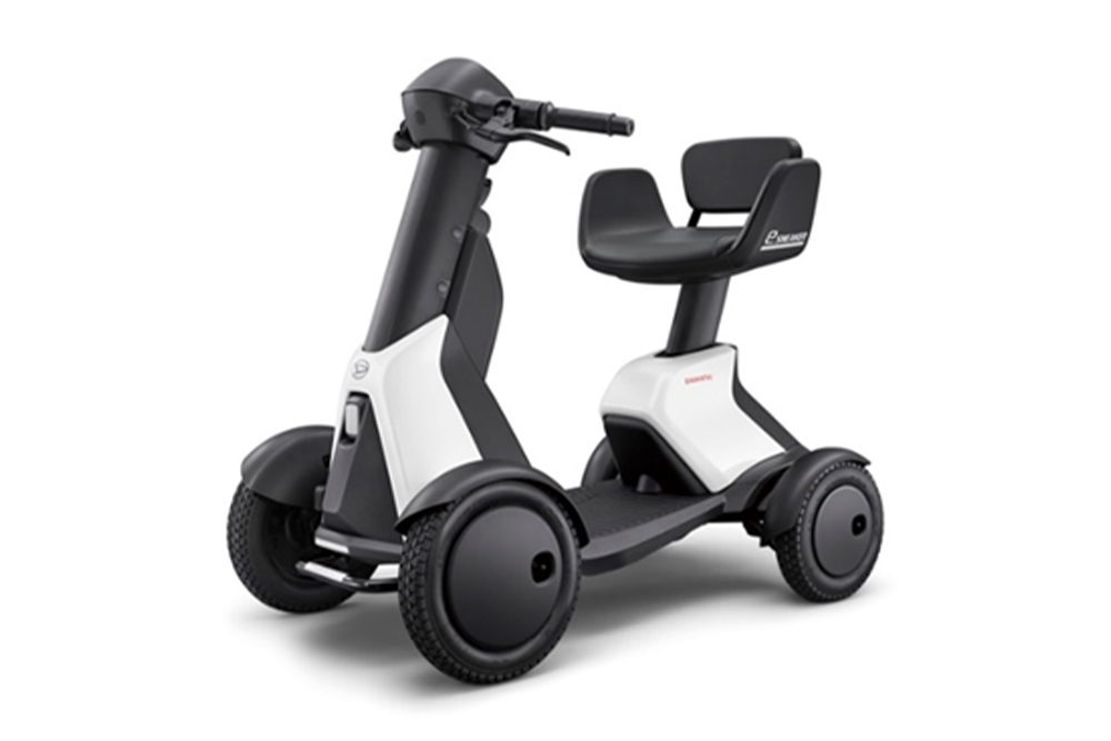 ダイハツ「e-SNEAKER」