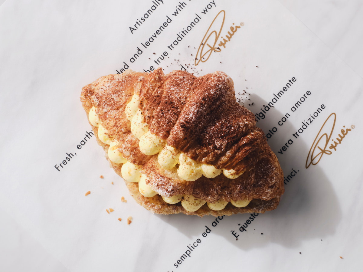 コルネッティ ティラミス(店内790円)