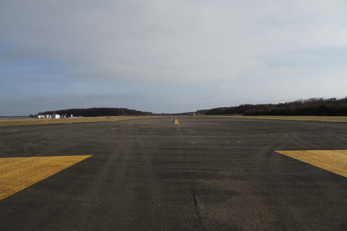 多目的航空公園に整備された滑走路。スペースポート運用構想に伴い、1,000mから1,300mに拡張された(撮影:秋山文野)