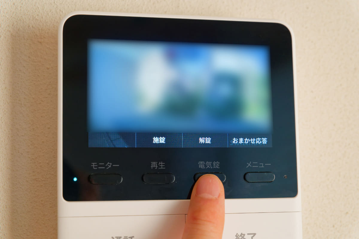 モニターのボタン操作で解施錠も可