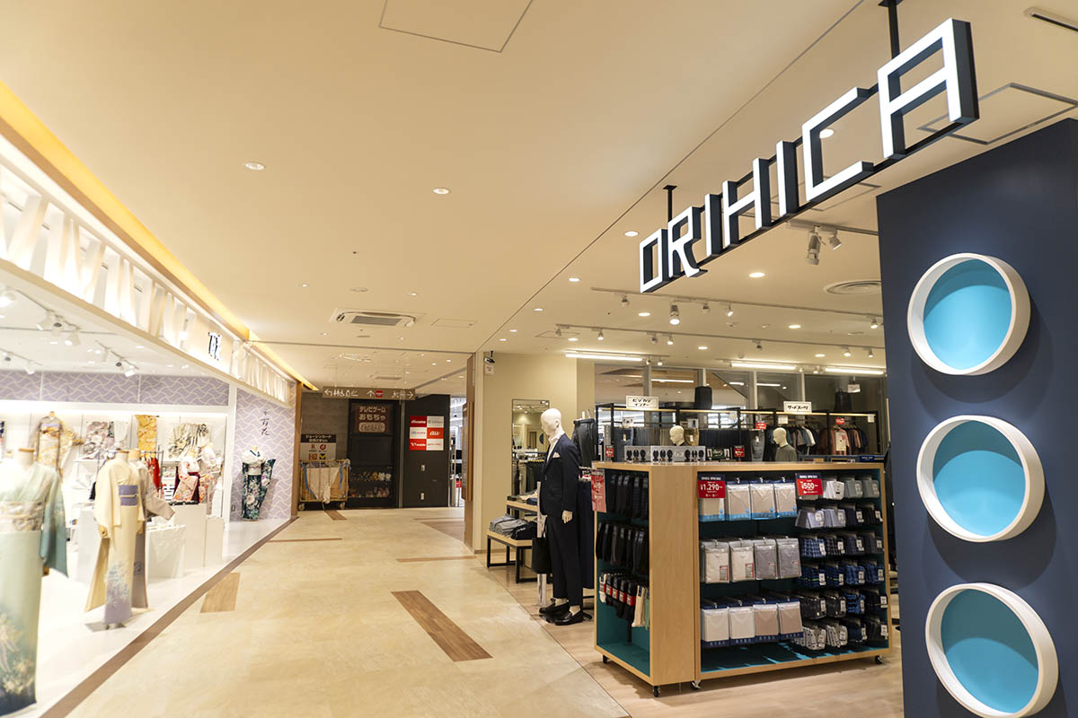 2階のアパレルショップ