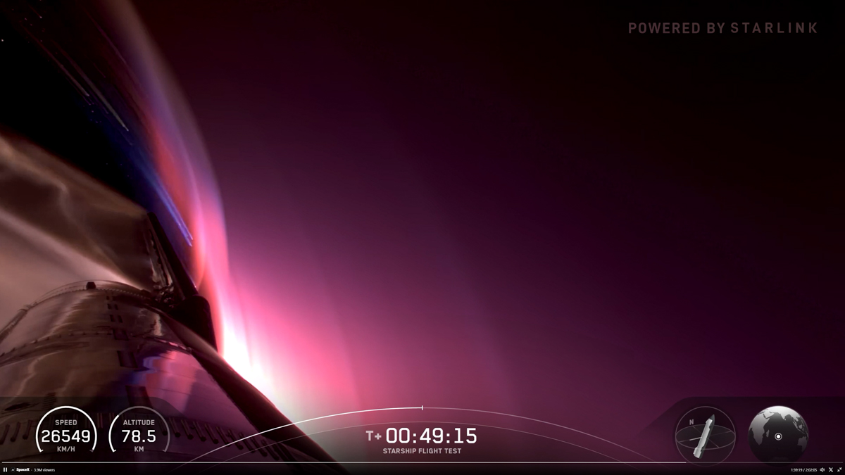 再突入中のスターシップ(SpaceXの配信より)