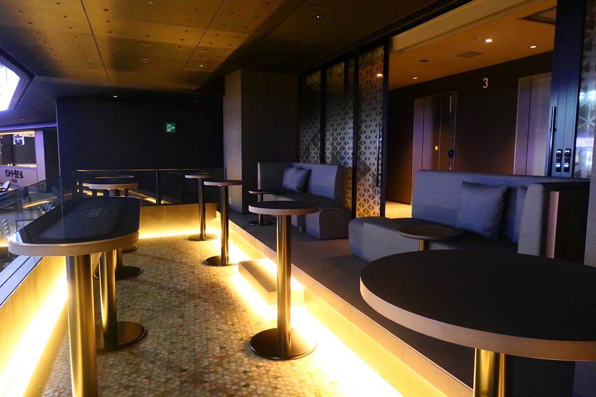 大人数のグループで観戦できる