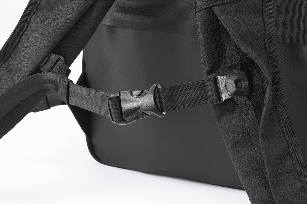 可動式チェストベルト