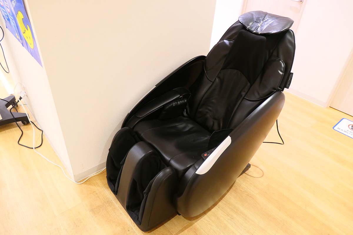 マッサージチェアもあります