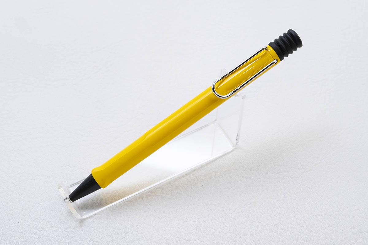 三菱鉛筆 LAMY safari JETSTREAM INSIDE(3,630円)。