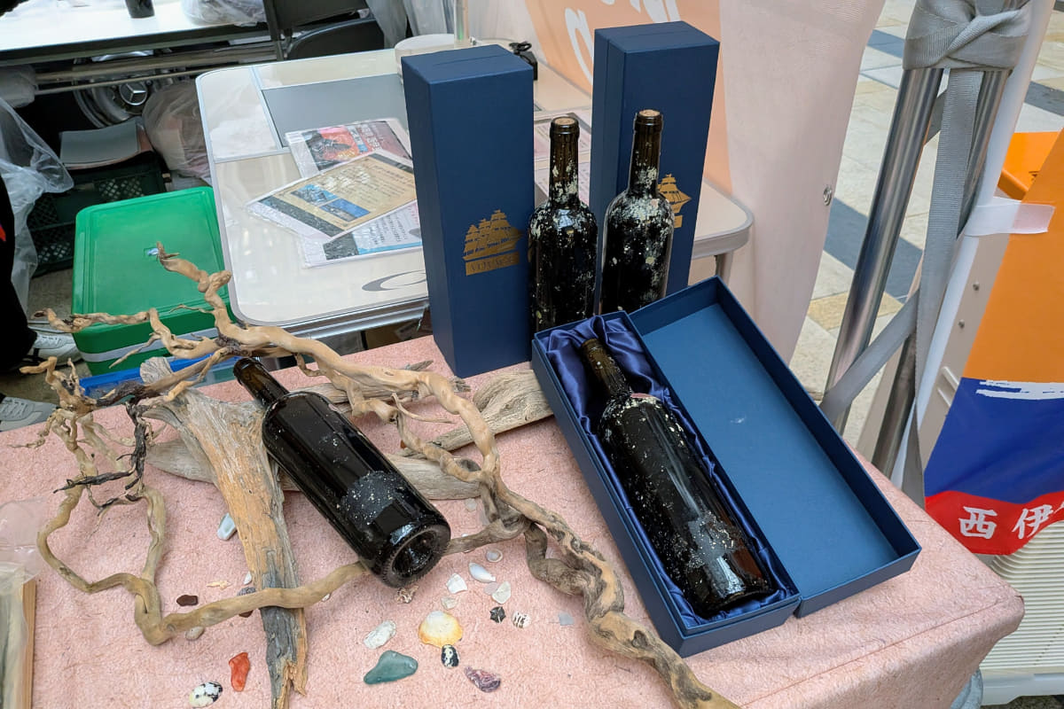 静岡県西伊豆町の返礼品「海底熟成ワイン VOYAGE」