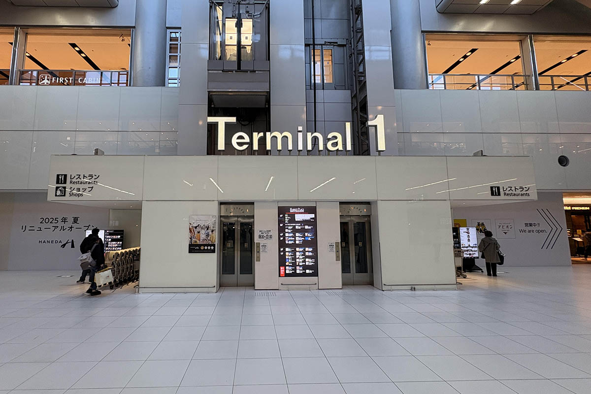 1月撮影。フードコートはエレベーターの後方