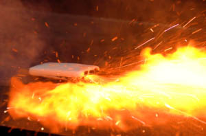 モバイルバッテリーの発火例(出典：<a href="https://www.nite.go.jp/jiko/chuikanki/press/2025fy/prs250626.html">行政法人製品評価技術基盤機構 製品安全センター</a>)