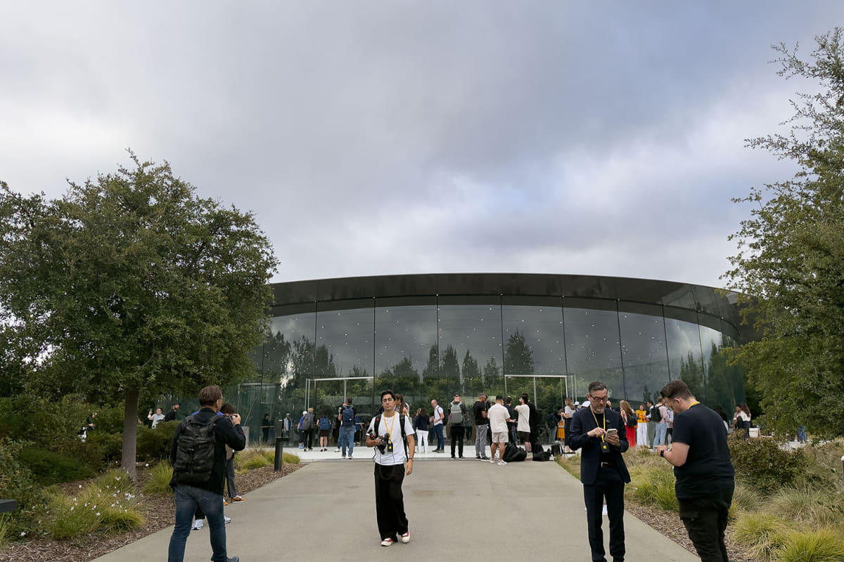 米・カリフォルニア州クパティーノにあるアップル本社で新製品発表が行なわれた