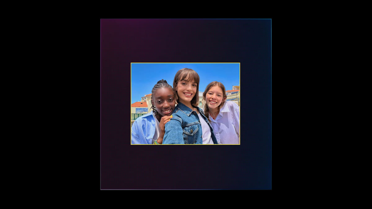 イメージセンサーの一部から、画角やズームサイズに合わせて画像を切り出し