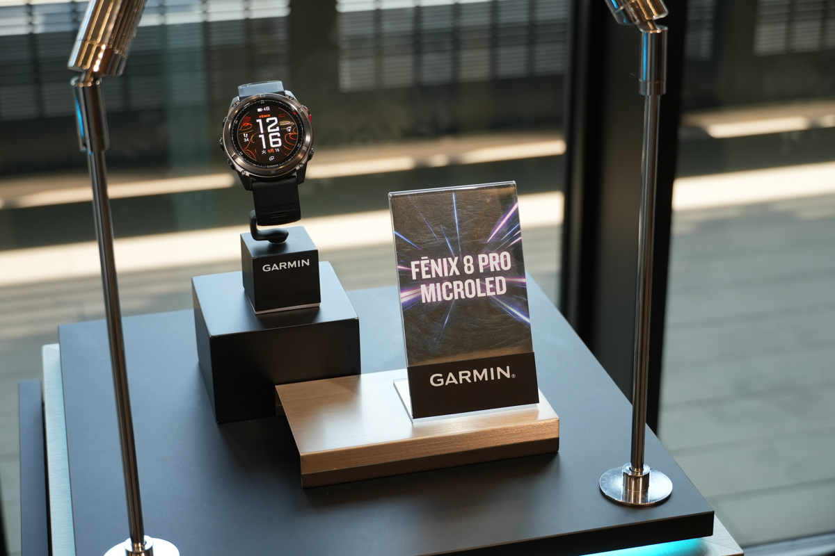 fēnix 8 Pro MicroLED Ti DLC/Black