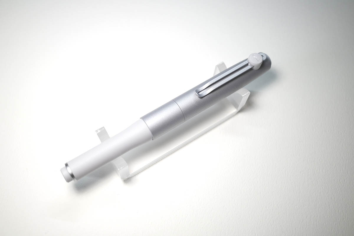 ユニボール ゼント シグニチャーモデル(3,300円)