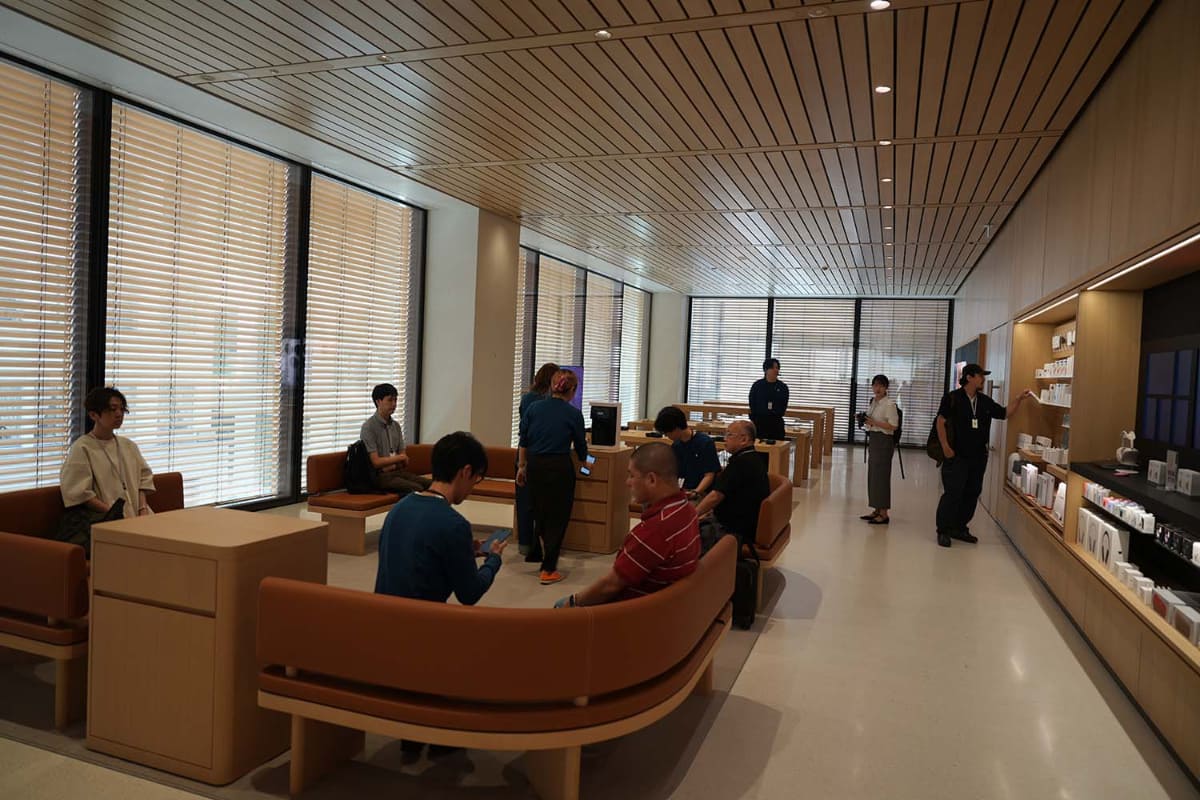 Apple Vision Proの体験コーナーなども。Number_iのデモもこちら