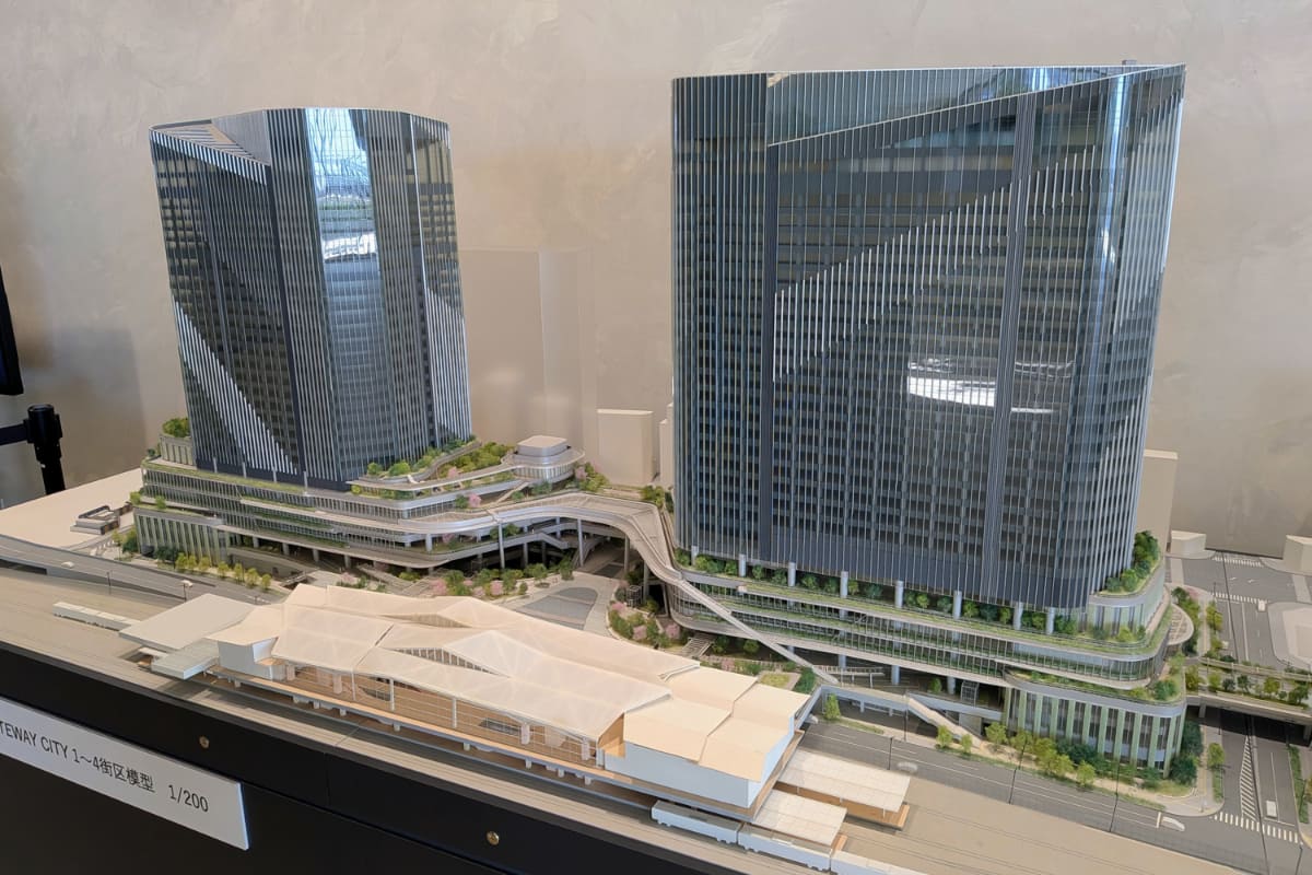 高輪ゲートウェイ駅とTHE LINKPILLAR 1(模型)