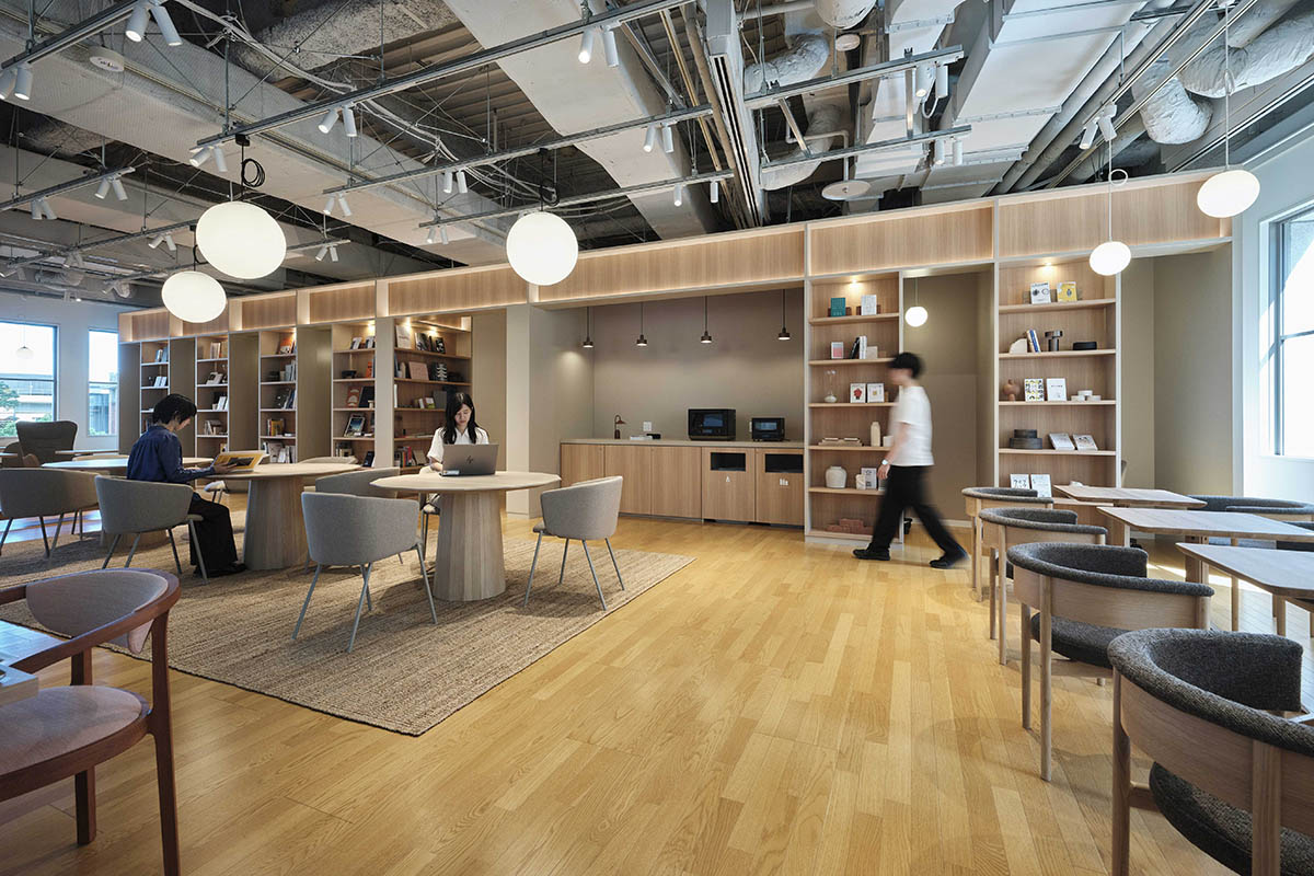 goodroom lounge 横浜馬車道 3階ラウンジ