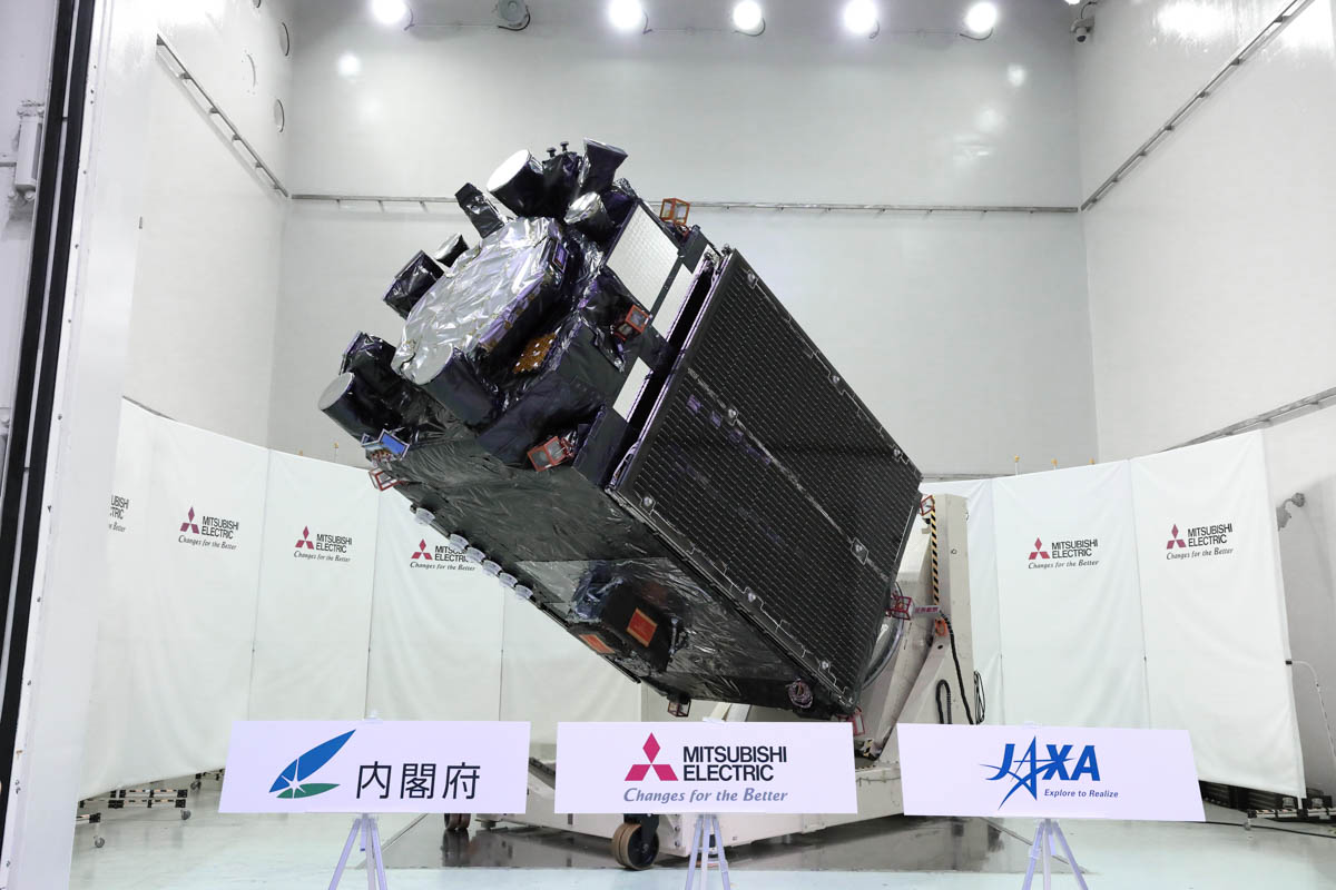 写真は2月に打上げられた「みちびき6号機」(出典：JAXA)