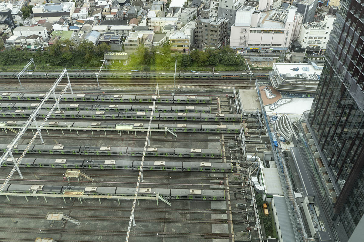 山手線車両基地やSTATION PLAZA、JR線の様子