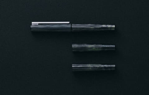 コクヨ、高級筆記具「KOKUYO WP」木軸・金属軸の限定モデル