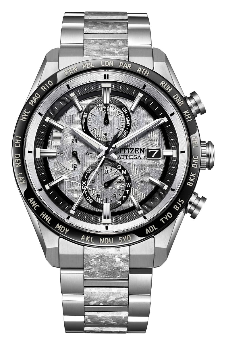 AT8284-61A、203,500円。世界限定2,500本