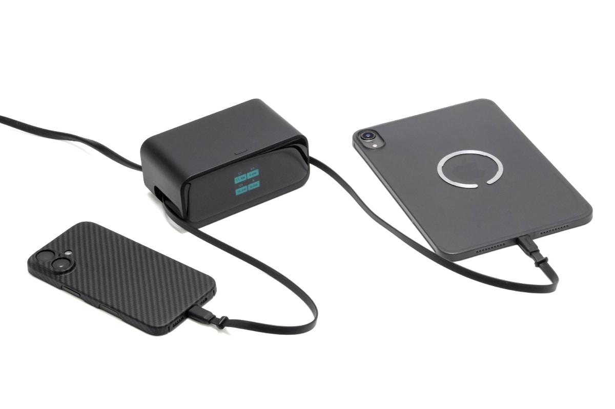 複数ポート利用時も合計100W出力で、ノートPC＋タブレット等であれば不足はない