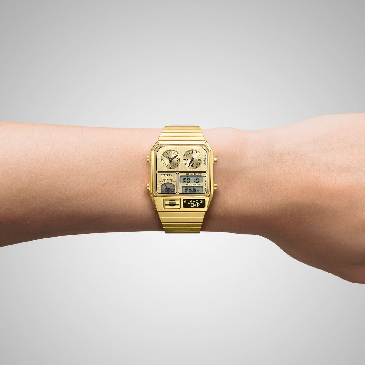 JG2103-56P、40,700円。限定400本