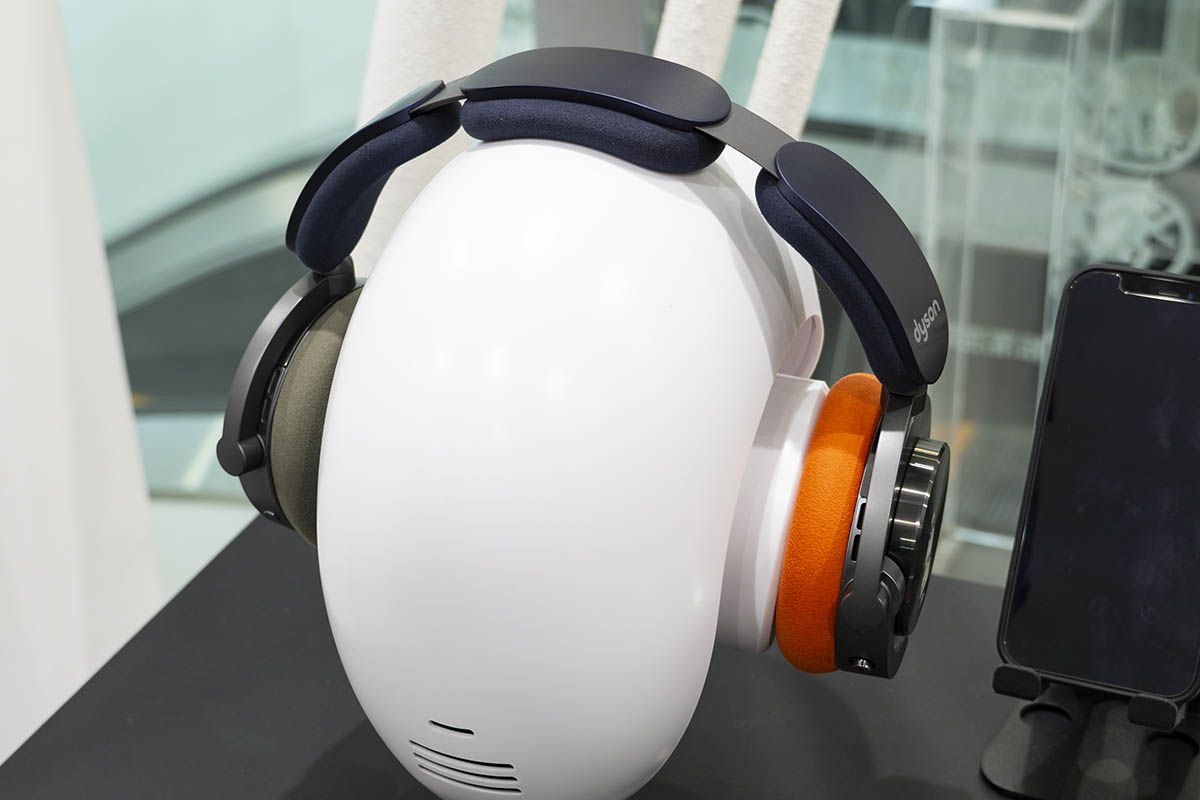 コラボのヘッドフォン