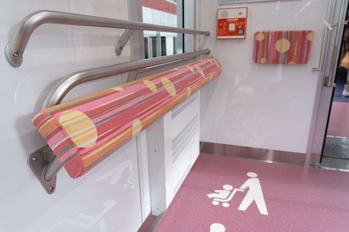 立って利用する腰掛けもありました