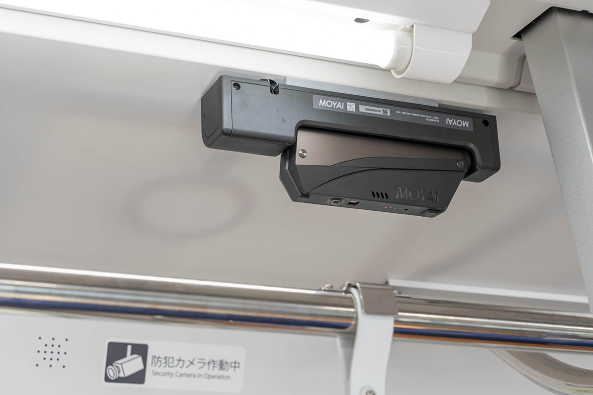 各車両に4台ずつ防犯カメラを設置。魚眼レンズで広く撮影できるそうです