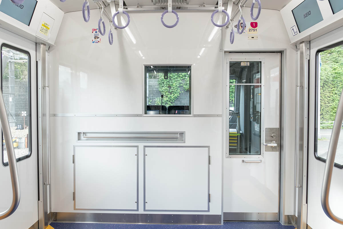 運転室の後ろ側