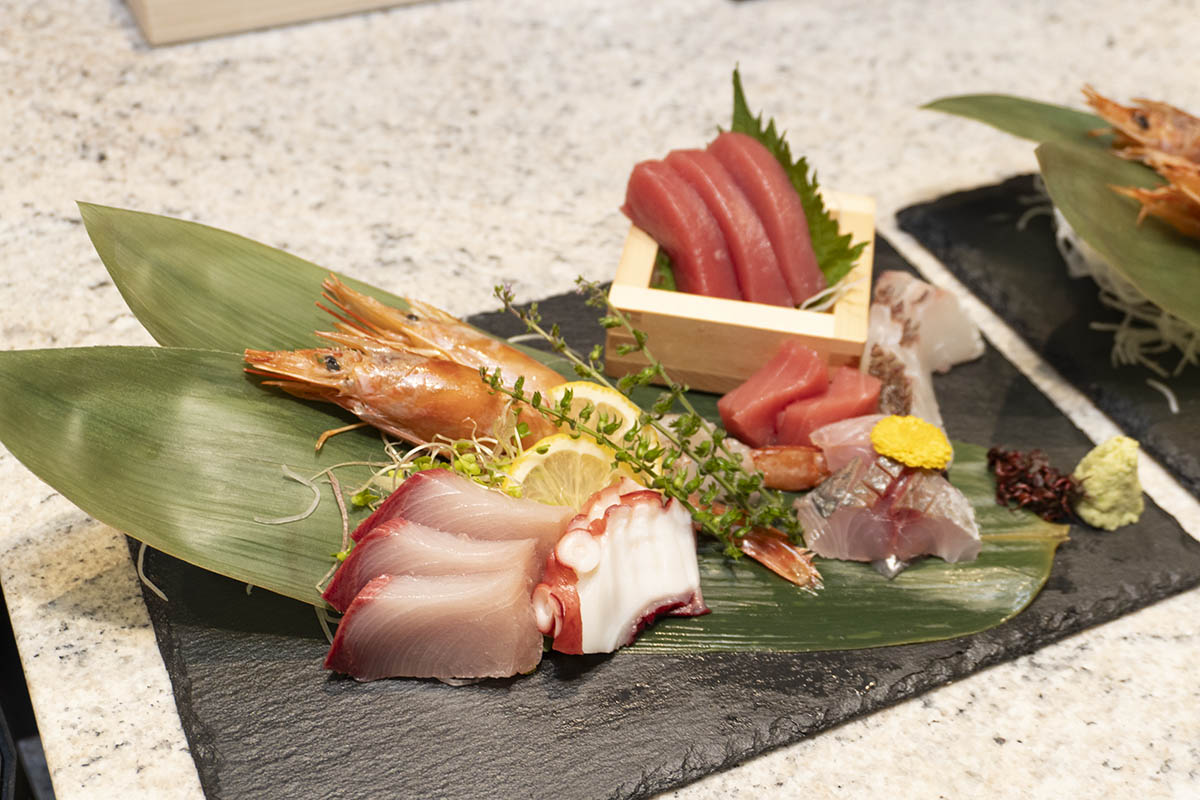 豊洲直送 鮮魚盛り合わせ