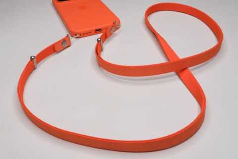 Apple純正「1万円のヒモ」を買った 思ったよりスグレモノ【いつ