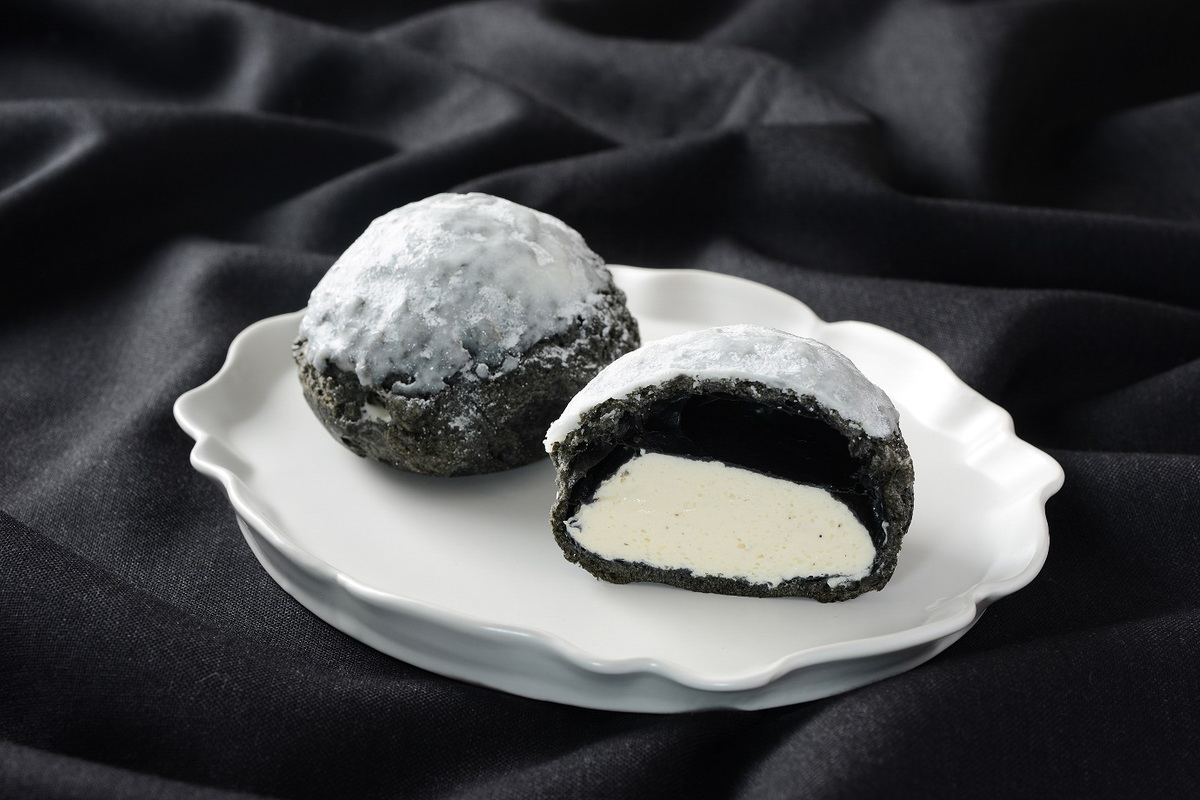 黒いバニラクッキーシュー