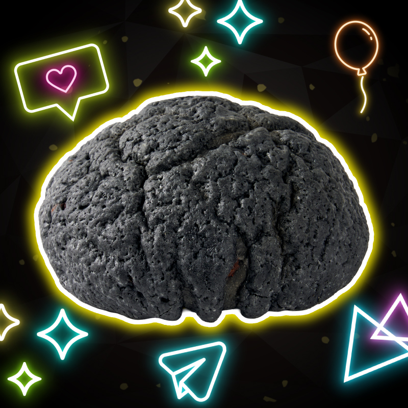 「ブラックメロンパン」、148円