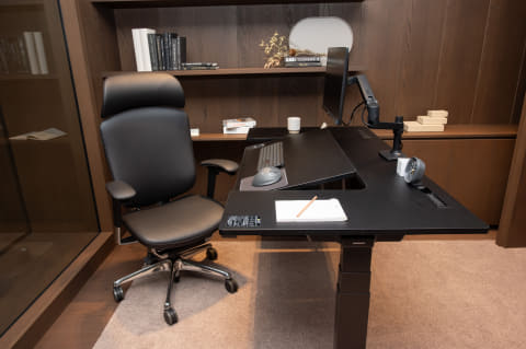 コンテッサにじっくり座れる オカムラが個人向けショールーム開設