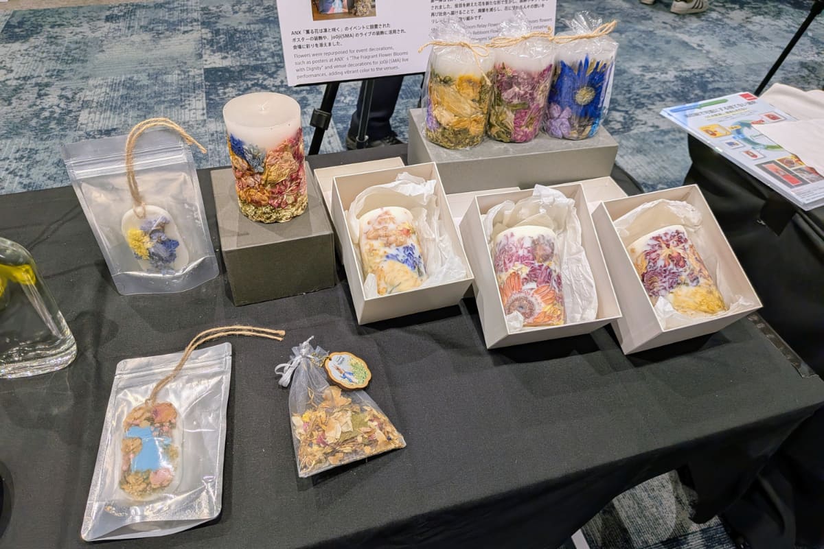 回収した祝い花からドライフラワーやディフューザーなどを作成